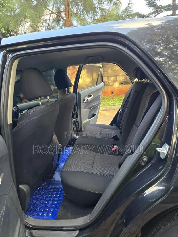 Toyota Auris 2011 Black