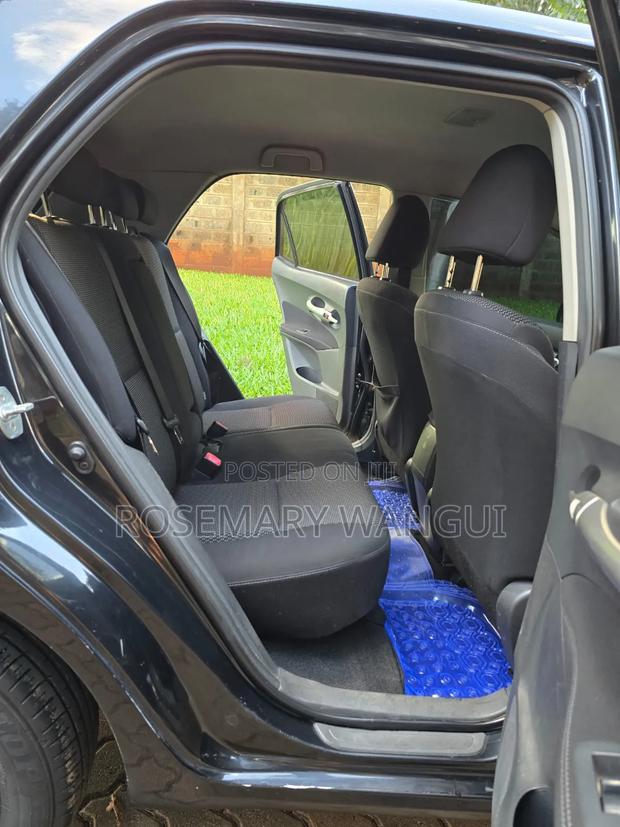 Toyota Auris 2011 Black