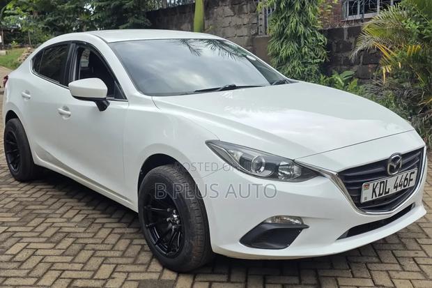 Mazda Axela 2015 White