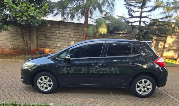 Toyota Auris 2011 Black