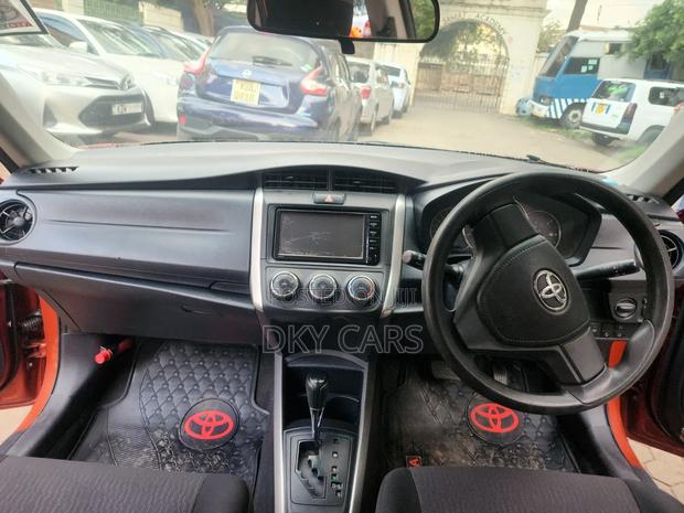 Toyota Corolla Fielder 2017 Orange