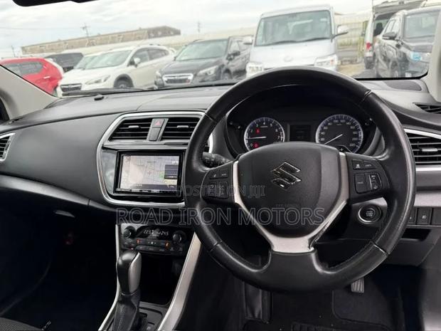 Suzuki Sx4 1.6 SUV Petrol FWD 2020 Pearl