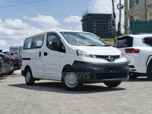 Nissan NV200 2019 White