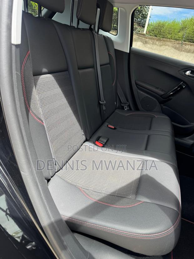 Peugeot 2008 2019 Black