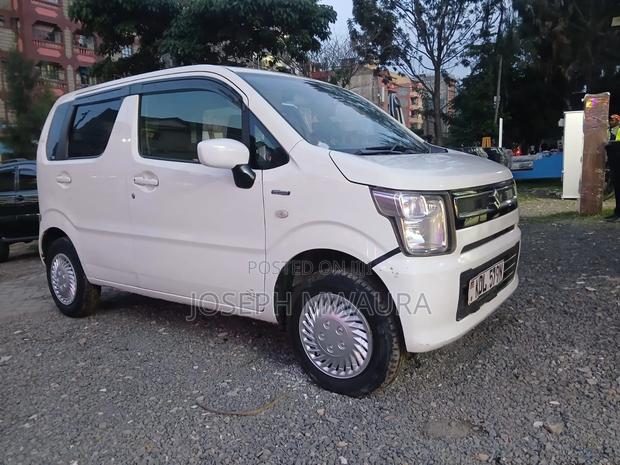 Suzuki Wagon R 2017 White