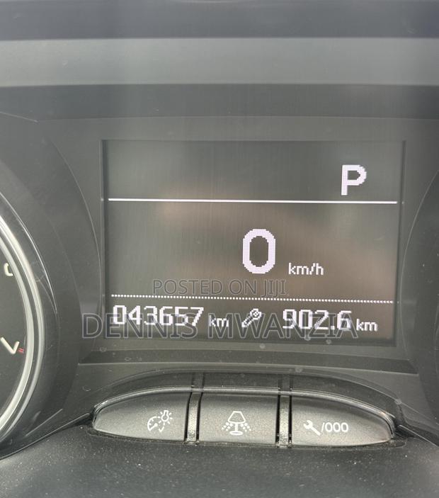 Peugeot 2008 2019 White