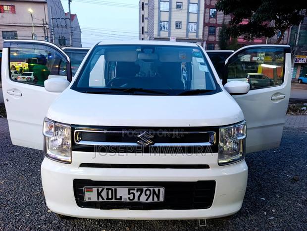 Suzuki Wagon R 2017 White