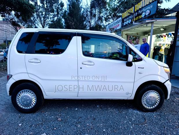 Suzuki Wagon R 2017 White