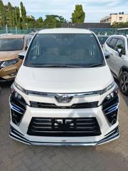 Toyota Noah 2020 White for sale