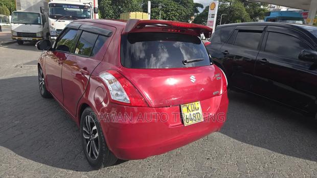 Suzuki Swift 2016 Red