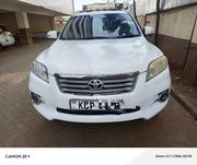 Toyota Vanguard 2011 White for sale