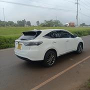 Toyota Harrier 2.0 2015 White for sale