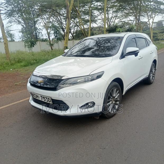 Toyota Harrier 2.0 2015 White