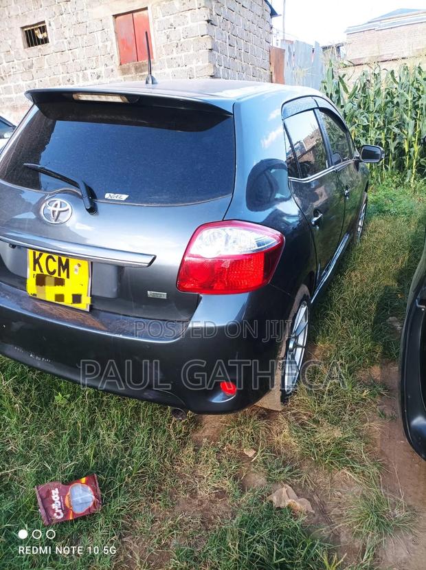 Toyota Auris 2011 Black