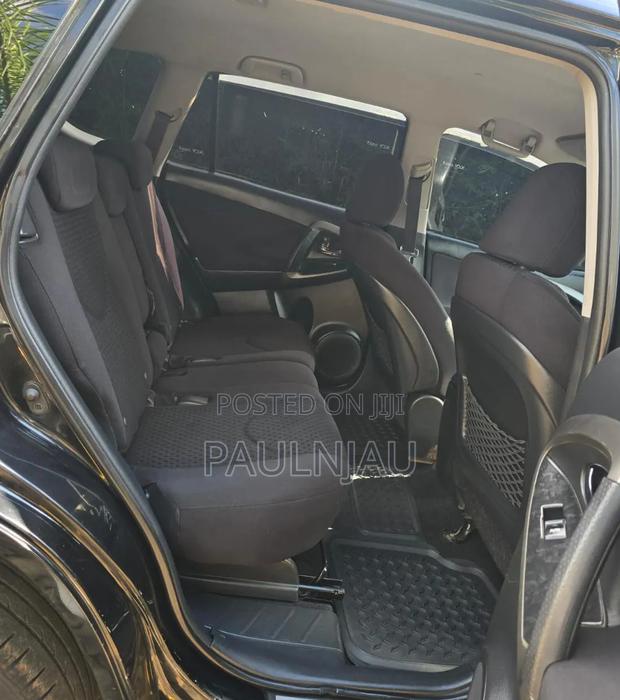 Toyota Vanguard 2012 Black