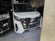 Toyota Noah 1.8 FWD Hybrid (7 seater) 2020 White for sale