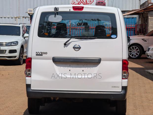 Nissan NV200 S 2019 White