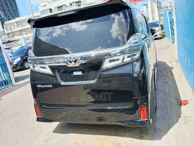Toyota Alphard 2.5 Petrol FWD 2019 Black