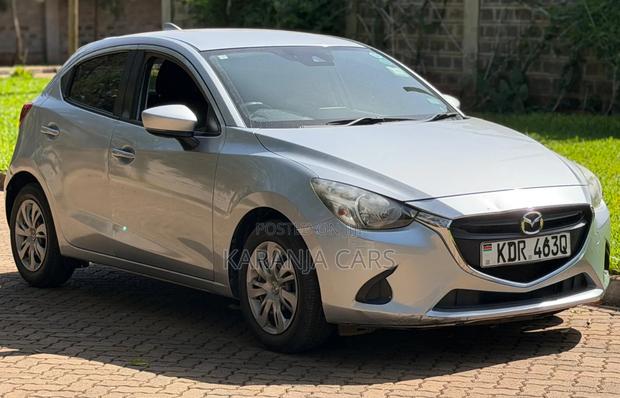 Mazda Demio 2018 Silver