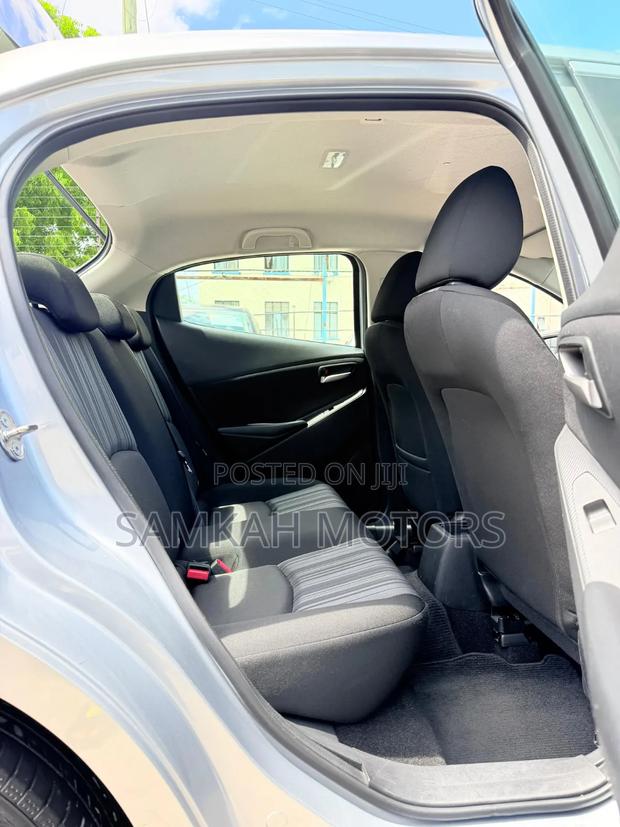Mazda 2 2019 Silver