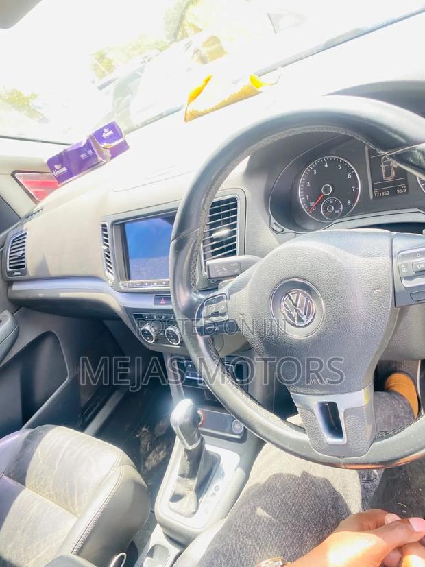 Volkswagen Sharan 2014 Silver