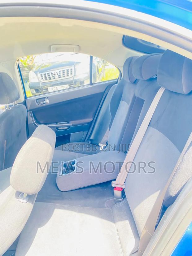Mitsubishi Galant 2009 Blue