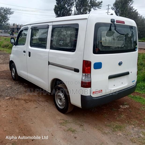 Toyota TownAce 2019 White