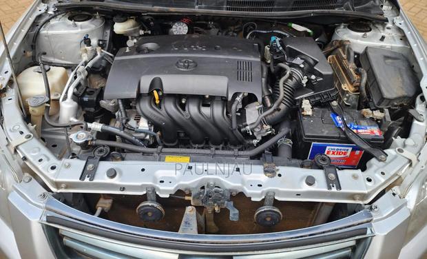 Toyota Corolla Fielder 2011