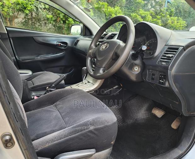 Toyota Corolla Fielder 2011