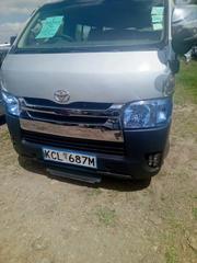 Toyota HiAce 2009 White for sale