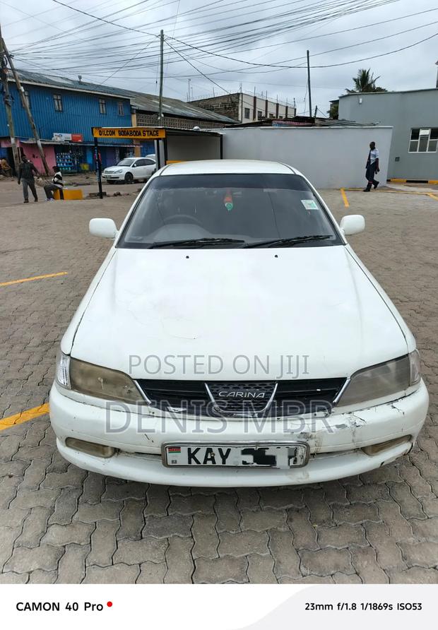 Toyota Carina 2001 White