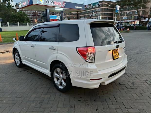 Subaru Forester 2.0D X 2010 Pearl