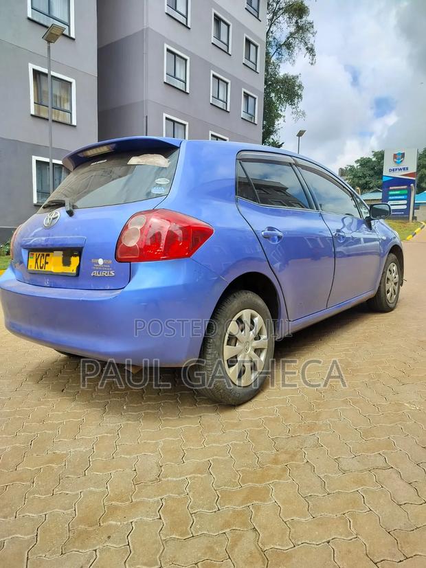 Toyota Auris 2009 Blue