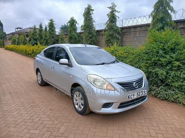 Nissan Latio 1.2 2013 Silver