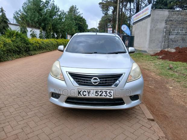 Nissan Latio 1.2 2013 Silver