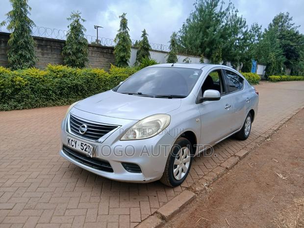Nissan Latio 1.2 2013 Silver
