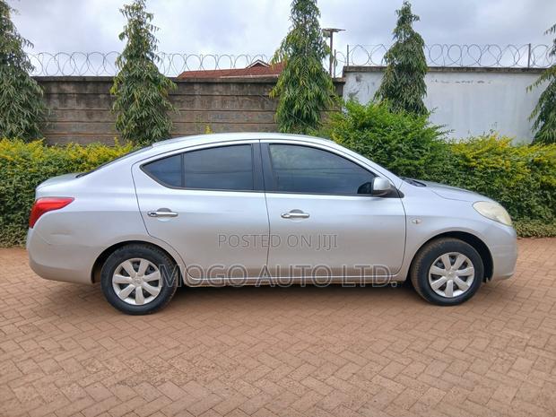 Nissan Latio 1.2 2013 Silver