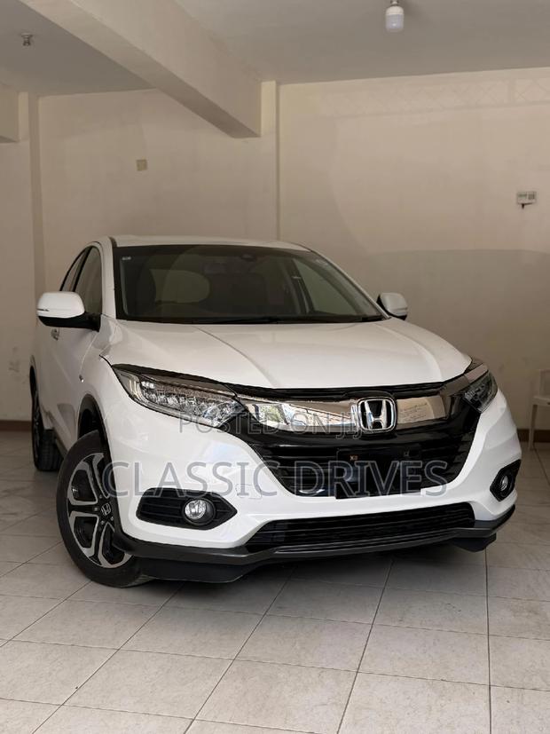 Honda Vezel 2019 White