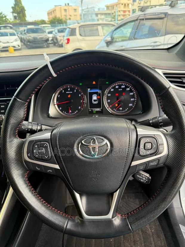 Toyota Harrier 2018 White