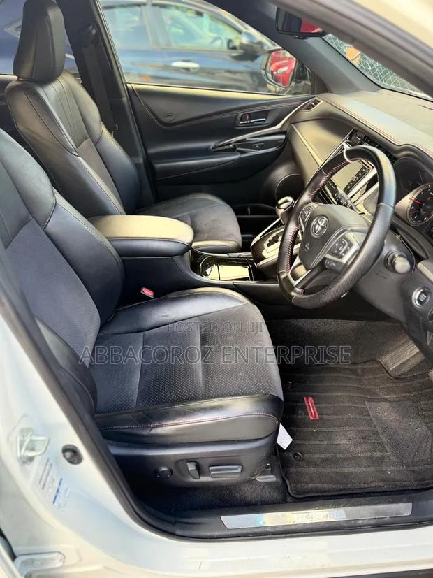 Toyota Harrier 2018 White