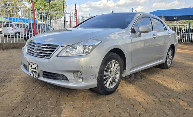 Toyota Crown 2012 Silver