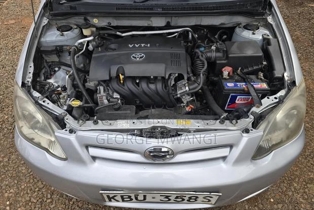 Toyota Corolla RunX 2006 Silver