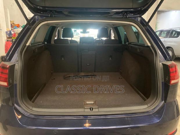 Volkswagen Golf Variant 2020 Blue