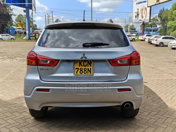 Mitsubishi RVR 2010 Silver