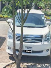Toyota Noah 2010 White for sale
