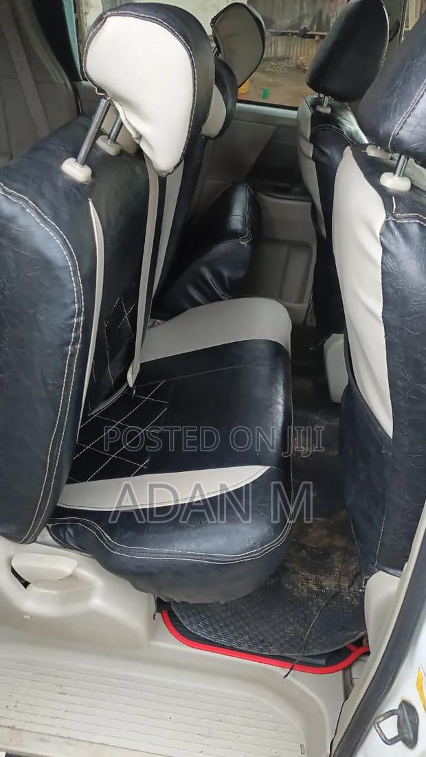 Toyota Noah 2010 White