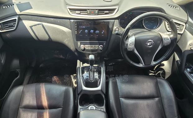 Nissan X-Trail 2.0 Petrol AWD 2016 White