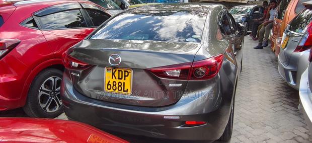 Mazda Axela 2017 Gray