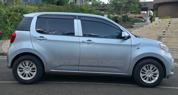 Toyota Passo 2016 Silver