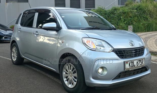 Toyota Passo 2016 Silver